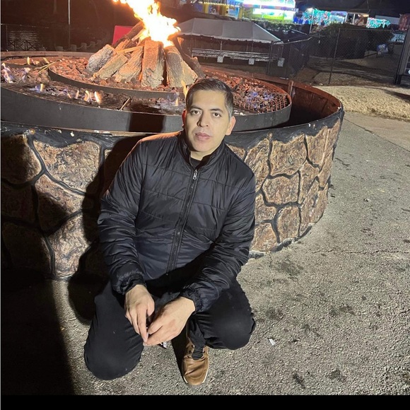 Profile Picture of Gregorio Castillo (@greg82us) on Poshmark