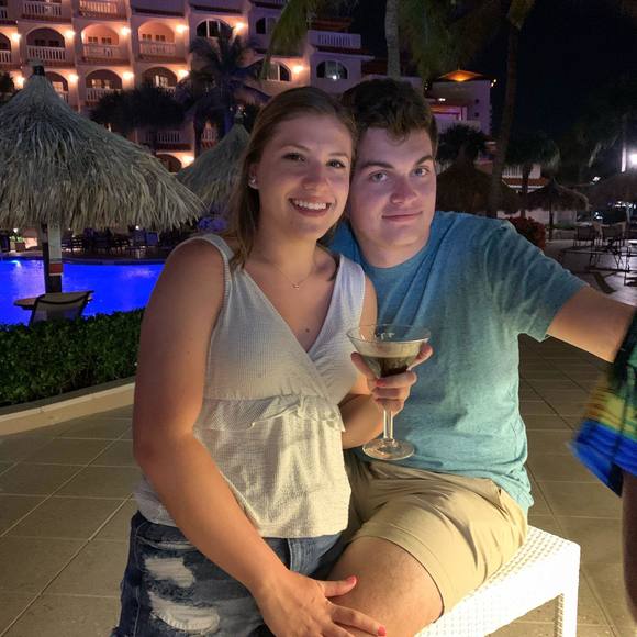 Profile Picture of Kailey Neumayer (@kakers31) on Poshmark
