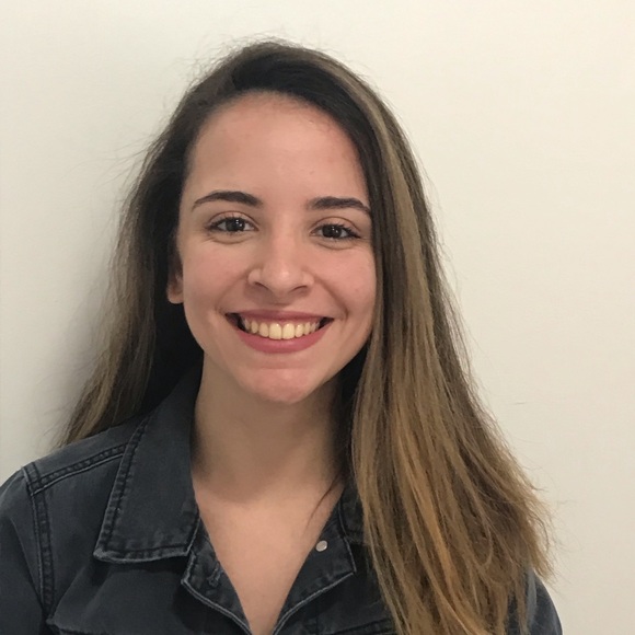 Profile Picture of Ana paula Albuquerque (@anaalbuquerque) on Poshmark