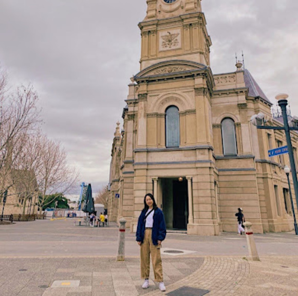 Profile Picture of Chia-yu Hsu (@tw1994831109) on Poshmark