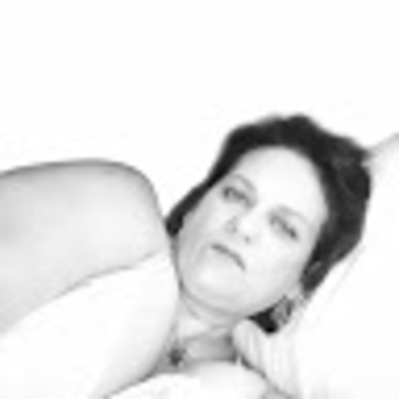 Profile Picture of Edith Mcgee (@edithmcgee42) on Poshmark