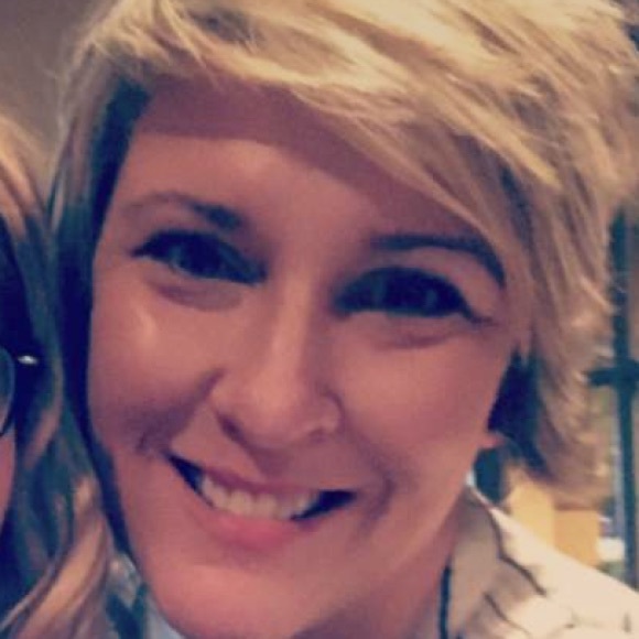 Profile Picture of Sasha Freeman (@sasbfree) on Poshmark