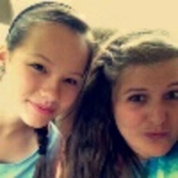 Profile Picture of Samantha Biltgen (@funnysammy13) on Poshmark