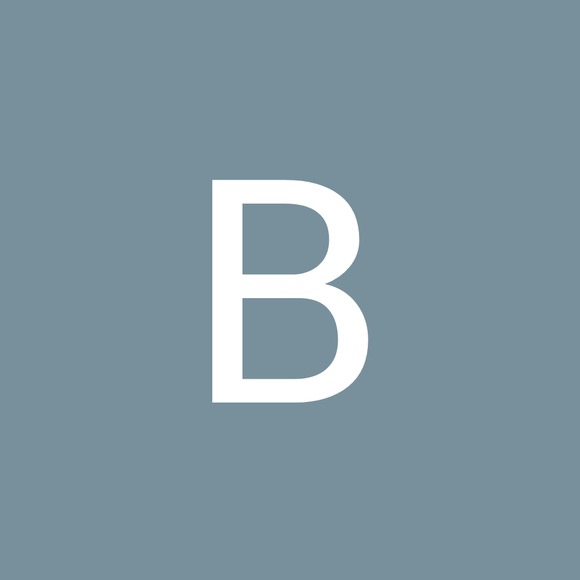 Profile Picture of Betty Mcquaid (@brady128) on Poshmark