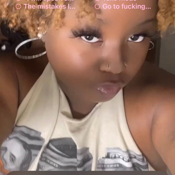 Profile Picture of Aolani Lancelin (@lanisluxelooks) on Poshmark