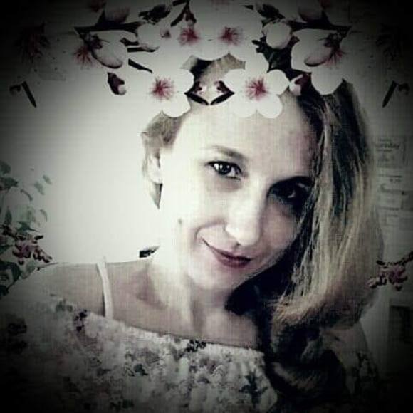 Profile Picture of Ruth Edick (@peridotpunky84) on Poshmark