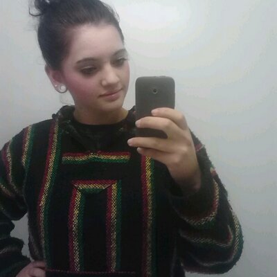 Profile Picture of Makayla Nicholson (@Nicholsonmak) on Twitter