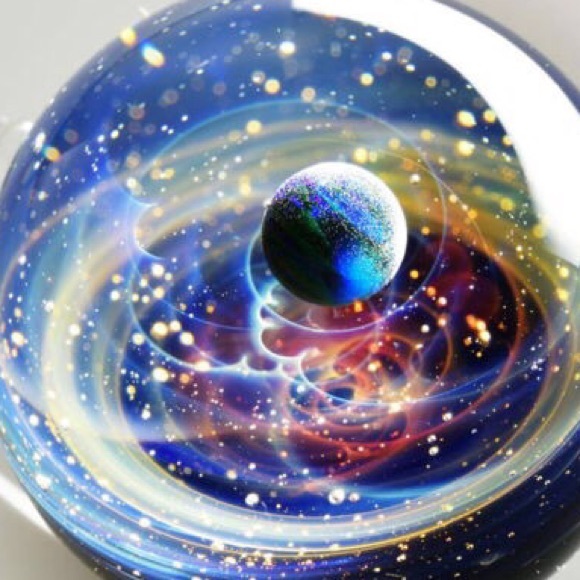 Profile Picture of Amanda Feriozzi (@hotshadeofblack) on Poshmark