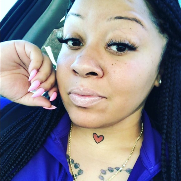 Ayeesha Lusk - Poshmark Profile Picture of Ayeesha Lusk (@mslusk88) on Poshmark