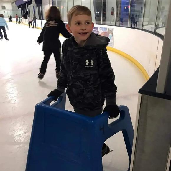 Profile Picture of Anela Letourneau (@anelaletourneau) on Poshmark