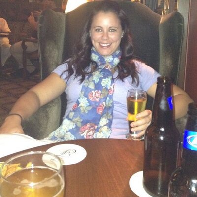 Profile Picture of Joanne Hennessy (@henny9693) on Twitter
