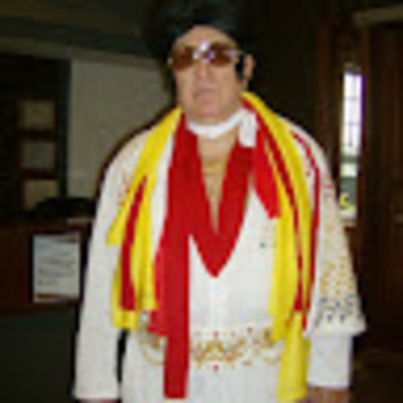 Profile Picture of Robert Morrell (@robertmorrell62) on Poshmark