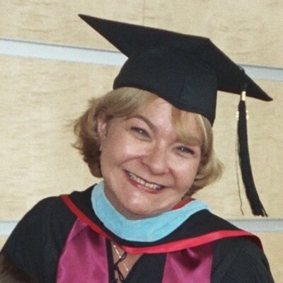 Profile Picture of Lucia Valadão Franca (@MikaFranca) on Twitter