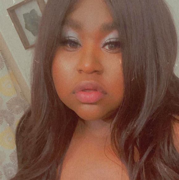 Profile Picture of Danielle Thornton (@basktball_lover) on Poshmark