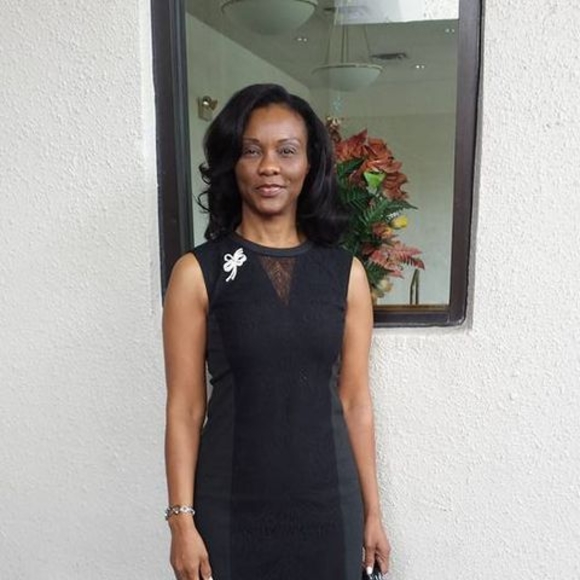 Profile Picture of Lileith Roberts (@robertslileith) on Poshmark