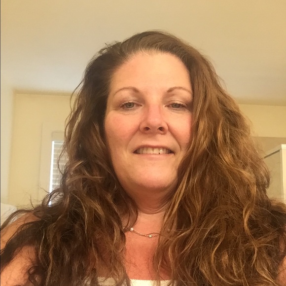 Profile Picture of Shaun Moody (@boxrmom) on Poshmark