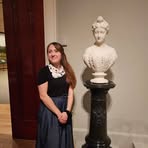 Kristine Neinast - Facebook Profile Picture of Kristine Neinast (@kristine.pitt) on Facebook