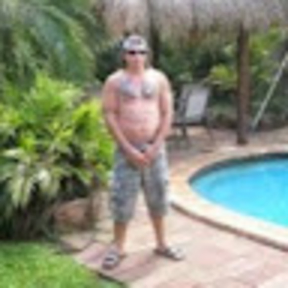 Profile Picture of George Nicholas (@rokdokta3) on Poshmark