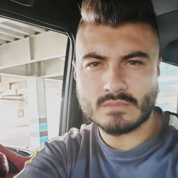 Profile Picture of Luis Urgiles (@luisu_1989) on Poshmark