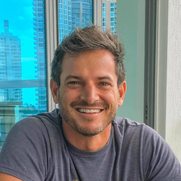 Profile Picture of David Breitenbach (@d_breitenbach) on Poshmark