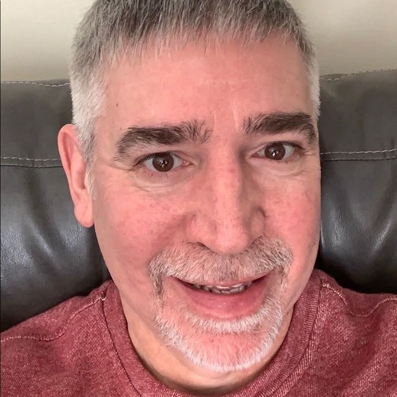 Profile Picture of Ron Bradley (@ronbradley) on Poshmark