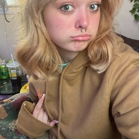 Profile Picture of Kaidance Allinder (@kaidancea) on Poshmark