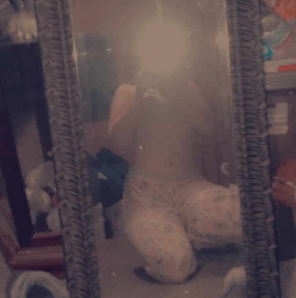 Profile Picture of Haley Boyles (@haleyboyles660) on Poshmark