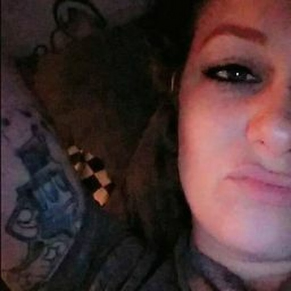 Profile Picture of Bree Cassidy (@active_element) on Poshmark