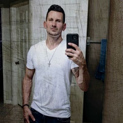 Profile Picture of EVERETT ANTHONY 💚💜 (@1EverettAnthony) on Twitter