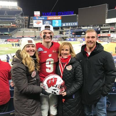 Profile Picture of Howard Nelson (@25sdad) on Twitter