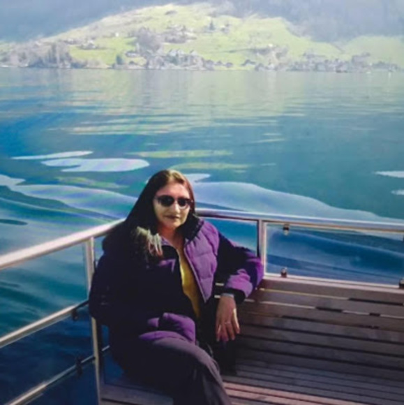 Profile Picture of Shehla Siddiqui (@shehla71) on Poshmark
