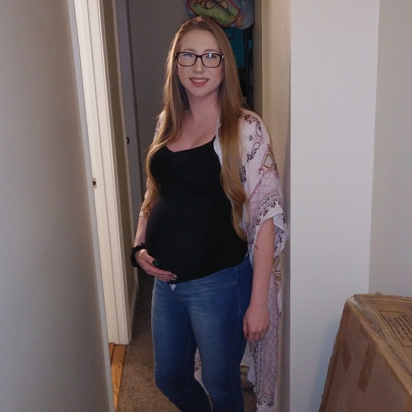 Profile Picture of Jordan Lepage (@jordanashleyxx) on Poshmark