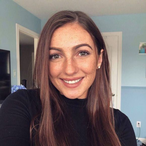 Profile Picture of Jordan Chalmers (@jordan_chalmers) on Poshmark