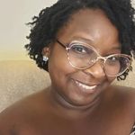 Profile Picture of Jessica Bonds, LCSW (@soulfulmoonmanifestations) on Instagram