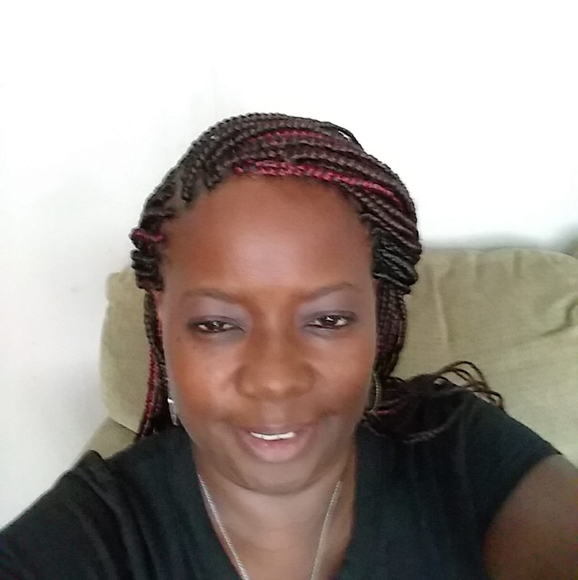 Profile Picture of Theresa Mitchell-hanson (@mzthanson) on Poshmark