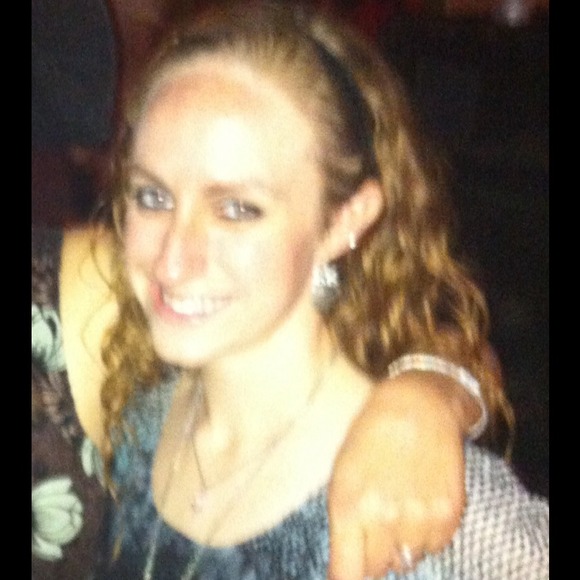 Profile Picture of Allison Riggs (@allisonriggs) on Poshmark