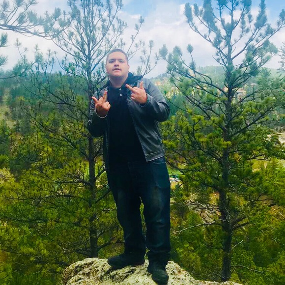 Profile Picture of Cristian Chavez (@cristianchav379) on Poshmark