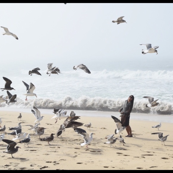 Profile Picture of Pauwie Stone (@leyson78) on Poshmark