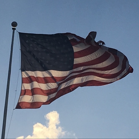 Profile Picture of Kris Yates (@amisisipirebel) on Poshmark