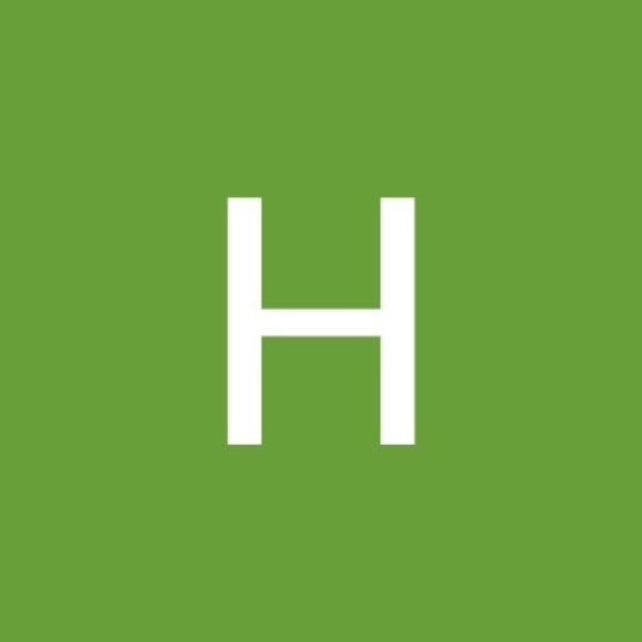 Profile Picture of Hyatt Gordon (@hyattg2007) on Poshmark