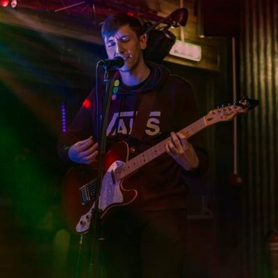 Profile Picture of Tom Hudson  🎸 (@SpectreTom92) on Twitter