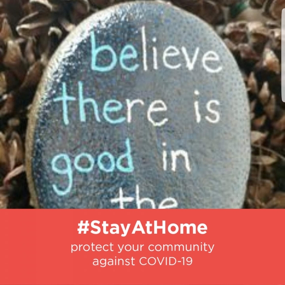 Profile Picture of Maxine Maxwell (@maxinemaxwel520) on Poshmark