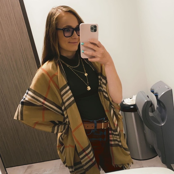 Profile Picture of Brianna Carson (@bricarson2016) on Poshmark