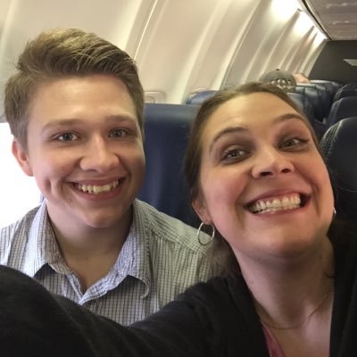 Profile Picture of Michelle Hilbert (@chellehil) on Twitter