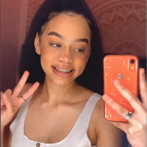 Profile Picture of Giselle Ortiz (@gisellecat1) on Poshmark