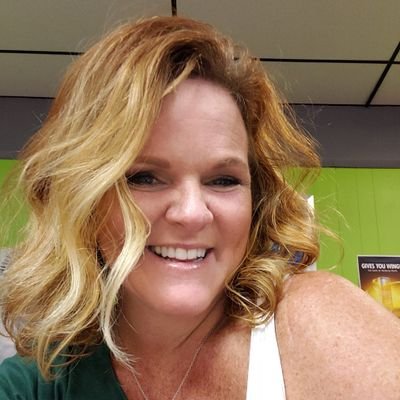 Profile Picture of Vanessa Polaine (@Veepolaine) on Twitter