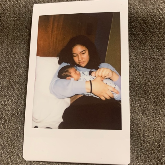 Profile Picture of Derelyn Higa (@dlynnkh) on Poshmark