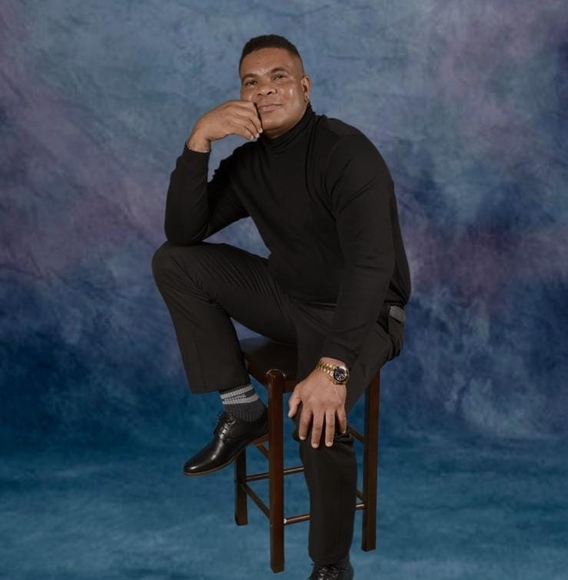 Profile Picture of Sinco General (@sincogeneral) on Poshmark