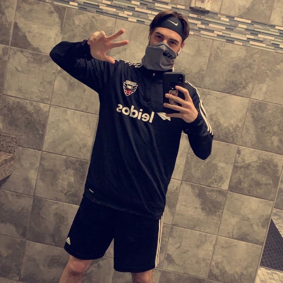 Profile Picture of Ethan Hoppert (@steelerman500) on Poshmark