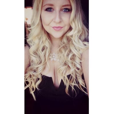 Profile Picture of Alice Calloway (@AliceCalloway) on Twitter